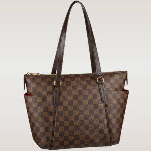 Beauty On Blog – The all new Louis Vuitton Totally PM in Damier Ebene